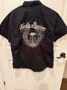 Vintage Harley Davidson XL short sleeve bottom down